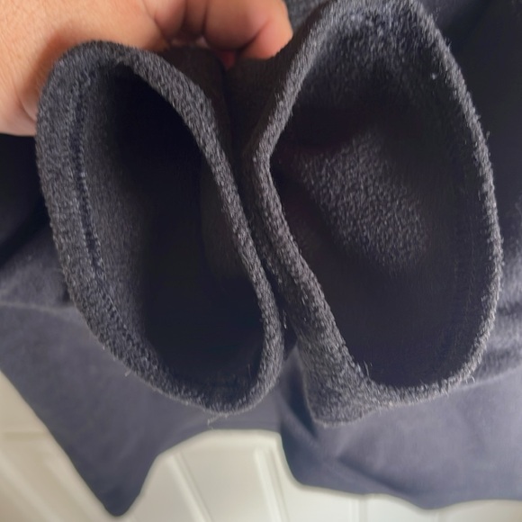 Patagonia Capilene Men’s Black Fleece 1/4 Zip Sweater - Picture 5 of 5